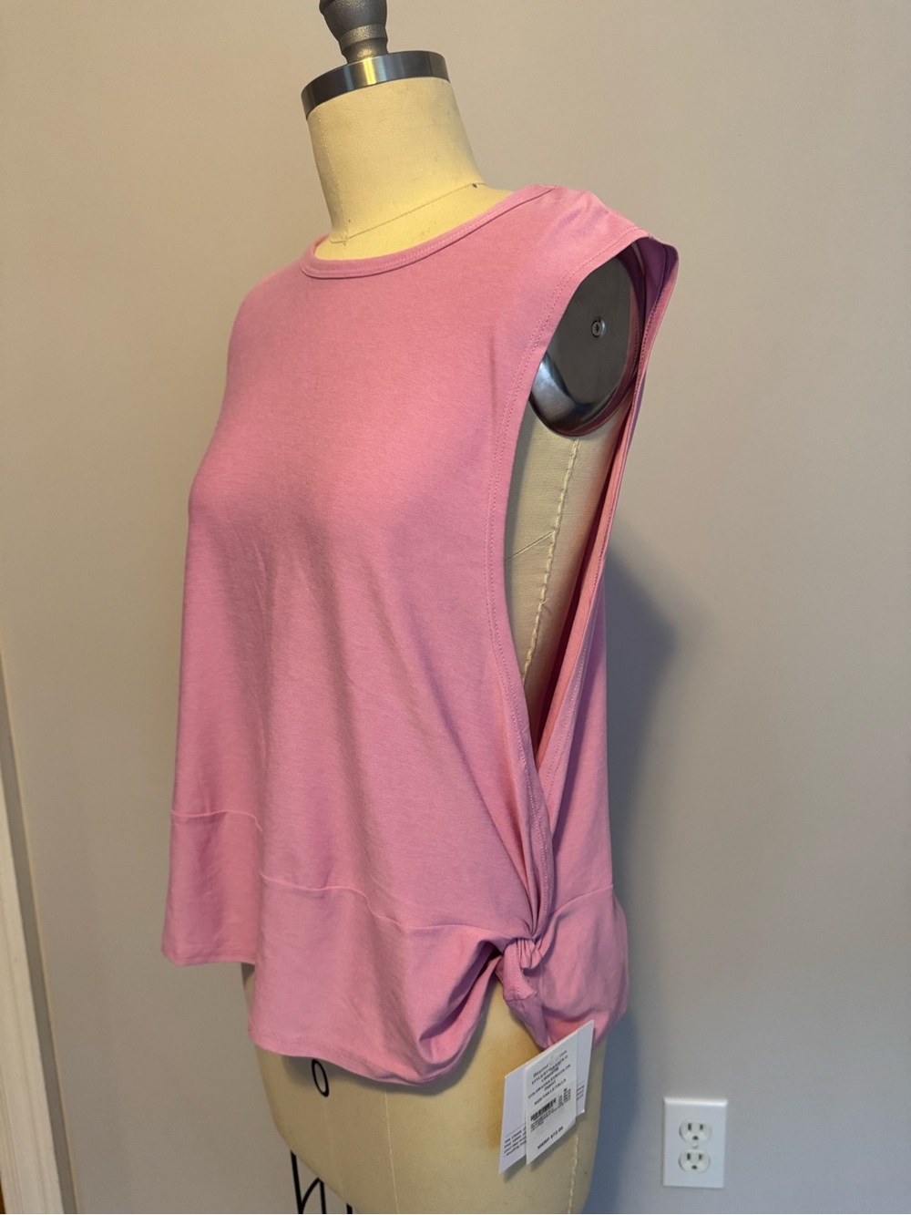 Beyond Yoga Soft Pink Side Knot Muscle Tank